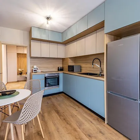 Apartment Center *