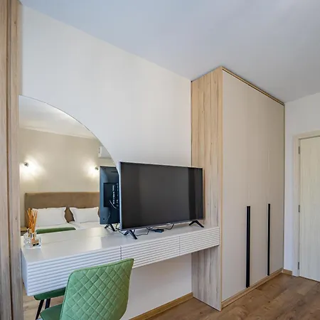 Apartment Center