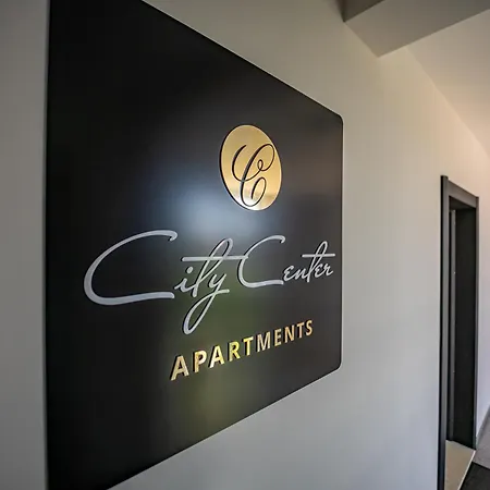 Center Apartment *